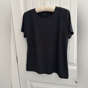 NWOT. Ann Taylor shoulder zip polyester tee.